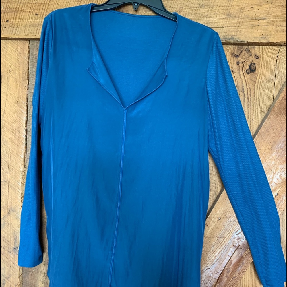 Blue top